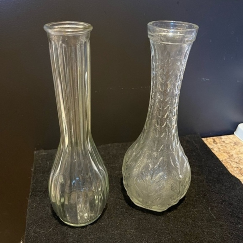 Vintage 9” Bud Vases Clear Glass Set of Two - Picture 3 of 11
